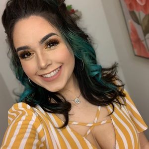 Meet your Posher, Jeanette